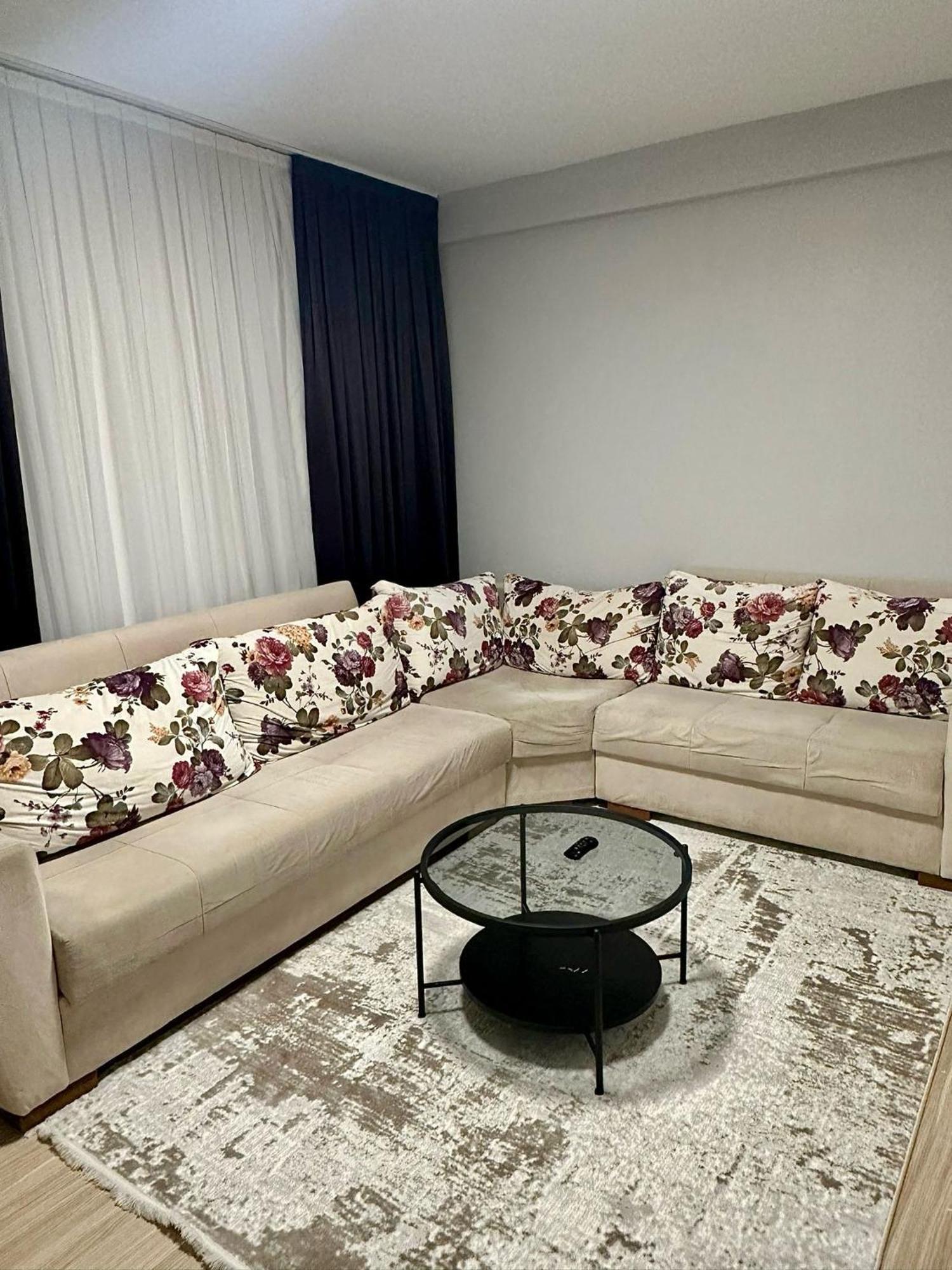 Tiny 1 Hotel Istanbul Bagian luar foto