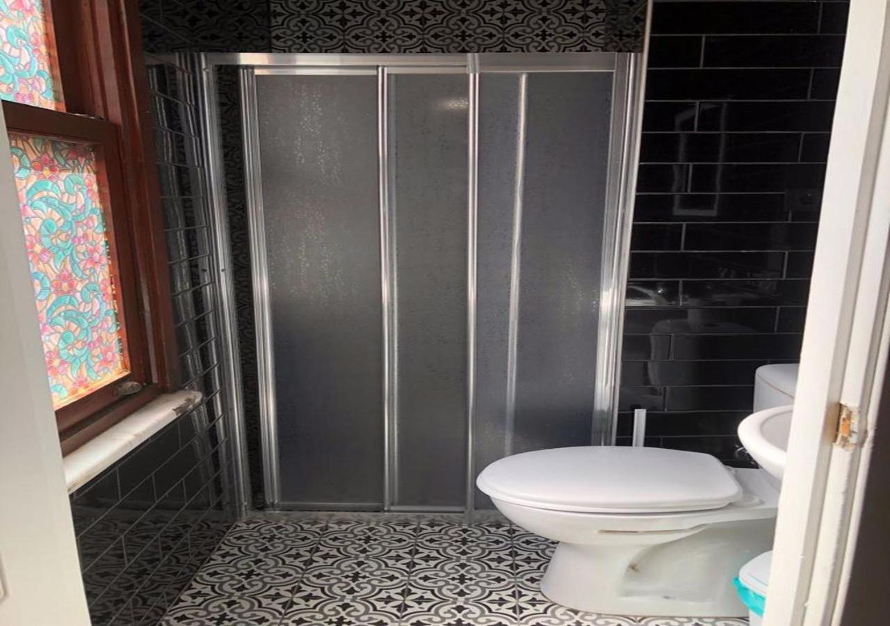 Tiny 1 Hotel Istanbul Bagian luar foto