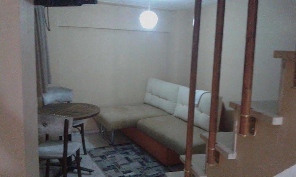 Tiny 1 Hotel Istanbul Bagian luar foto